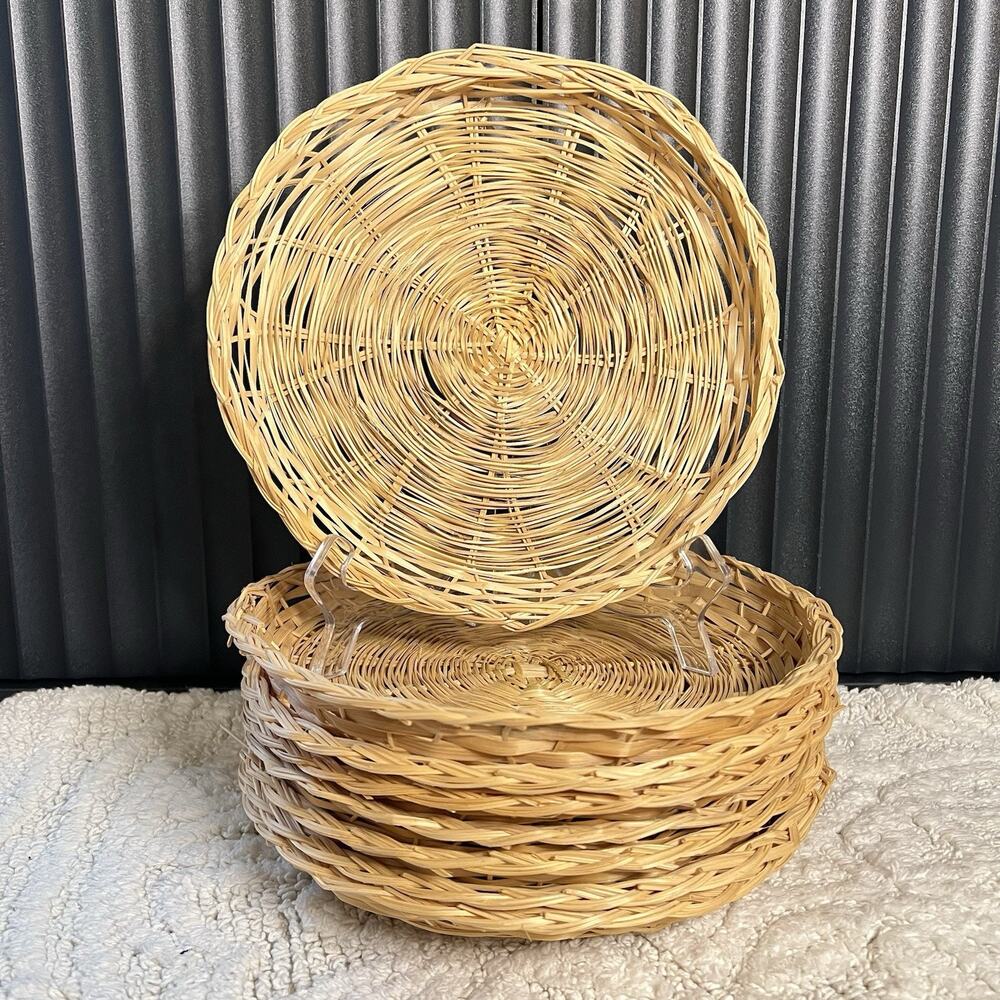 Lot of 8 Rattan Wicker Paper Plate Holders Reusable Picnic BBQ Camping Natural